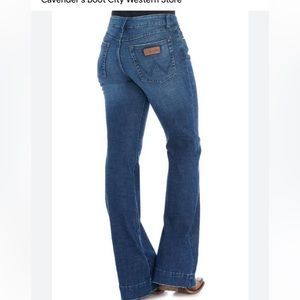 Wrangler denim boot cut size 29